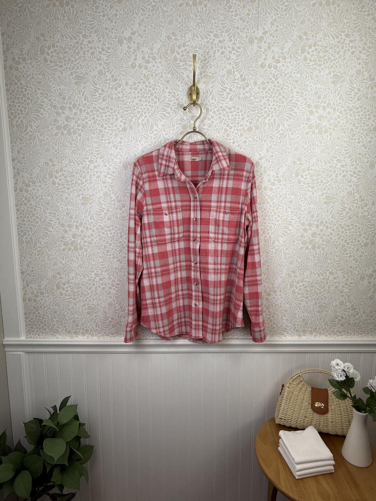 Faherty Pink And Gray Plaid Legend Button Down Sweater Shirt - Size - Medium